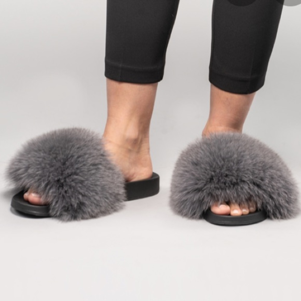 Gray Raccon Fur slides